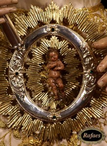 Virgin esparaza unborn Jesus