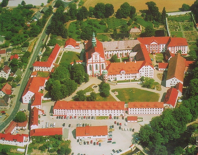 2711850758_32b52ab987_z